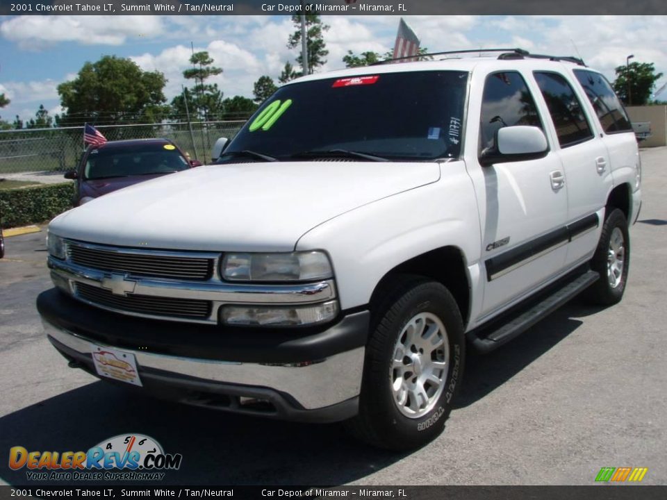 2001 Chevrolet Tahoe LT Summit White / Tan/Neutral Photo #8