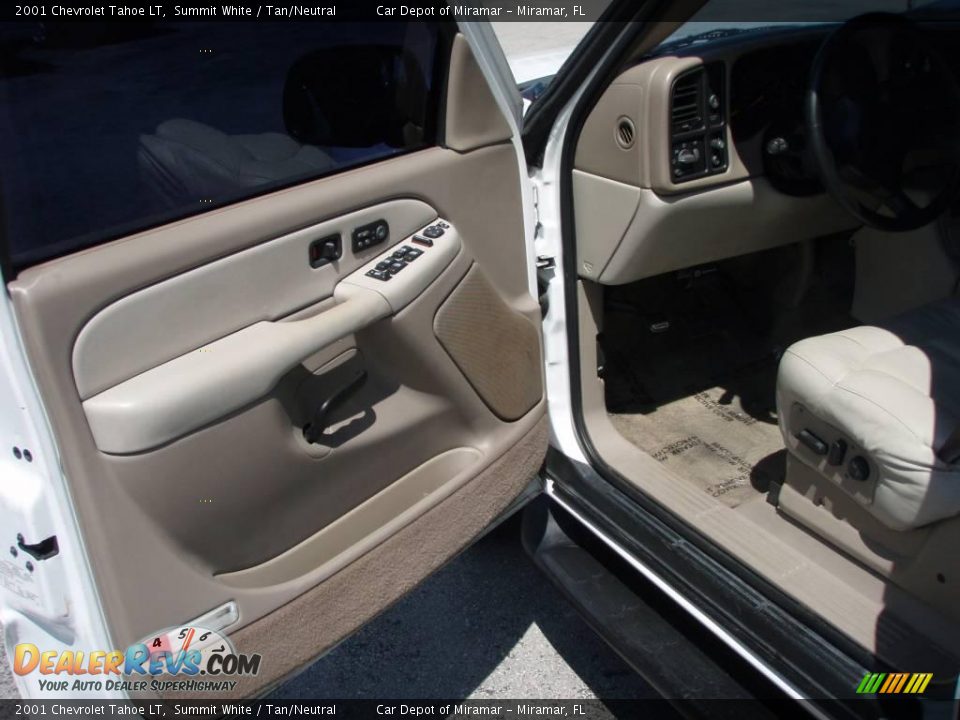 2001 Chevrolet Tahoe LT Summit White / Tan/Neutral Photo #10