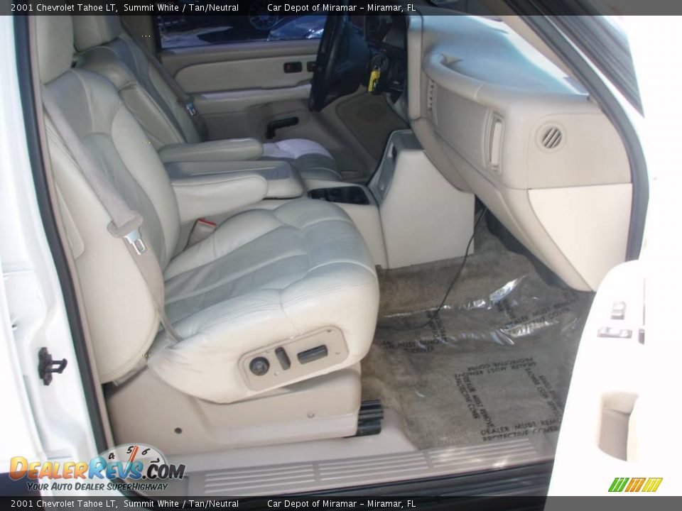 2001 Chevrolet Tahoe LT Summit White / Tan/Neutral Photo #12