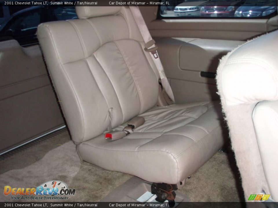 2001 Chevrolet Tahoe LT Summit White / Tan/Neutral Photo #14