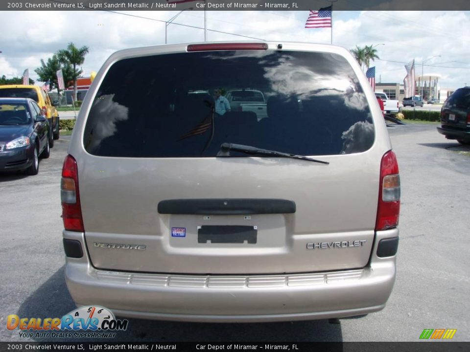 2003 Chevrolet Venture LS Light Sandrift Metallic / Neutral Photo #4