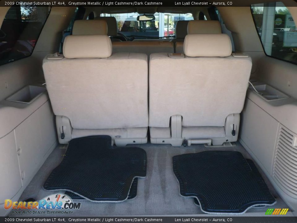 2009 Chevrolet Suburban LT 4x4 Greystone Metallic / Light Cashmere/Dark Cashmere Photo #11