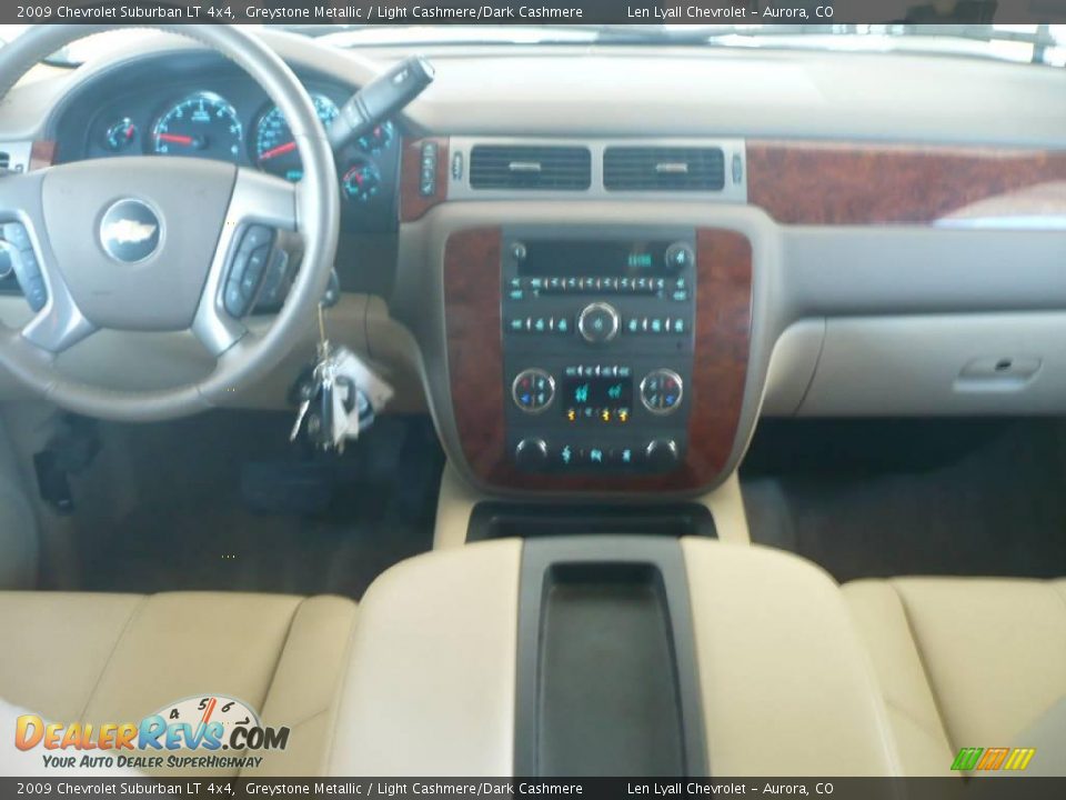 2009 Chevrolet Suburban LT 4x4 Greystone Metallic / Light Cashmere/Dark Cashmere Photo #19
