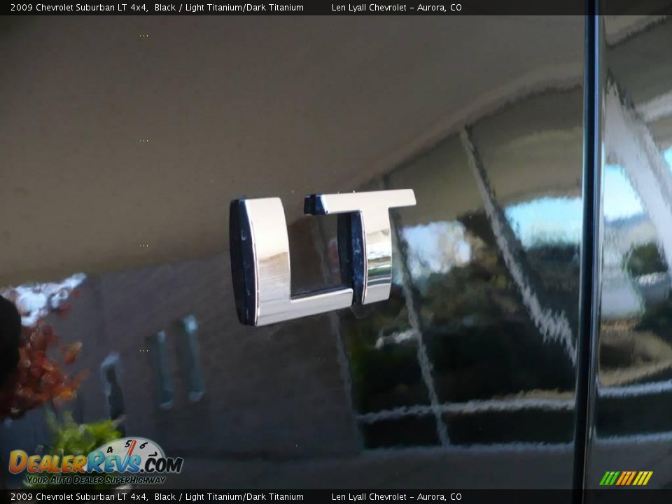 2009 Chevrolet Suburban LT 4x4 Black / Light Titanium/Dark Titanium Photo #15