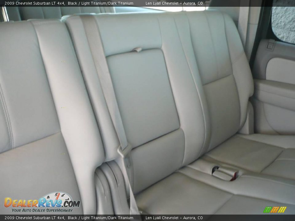 2009 Chevrolet Suburban LT 4x4 Black / Light Titanium/Dark Titanium Photo #17