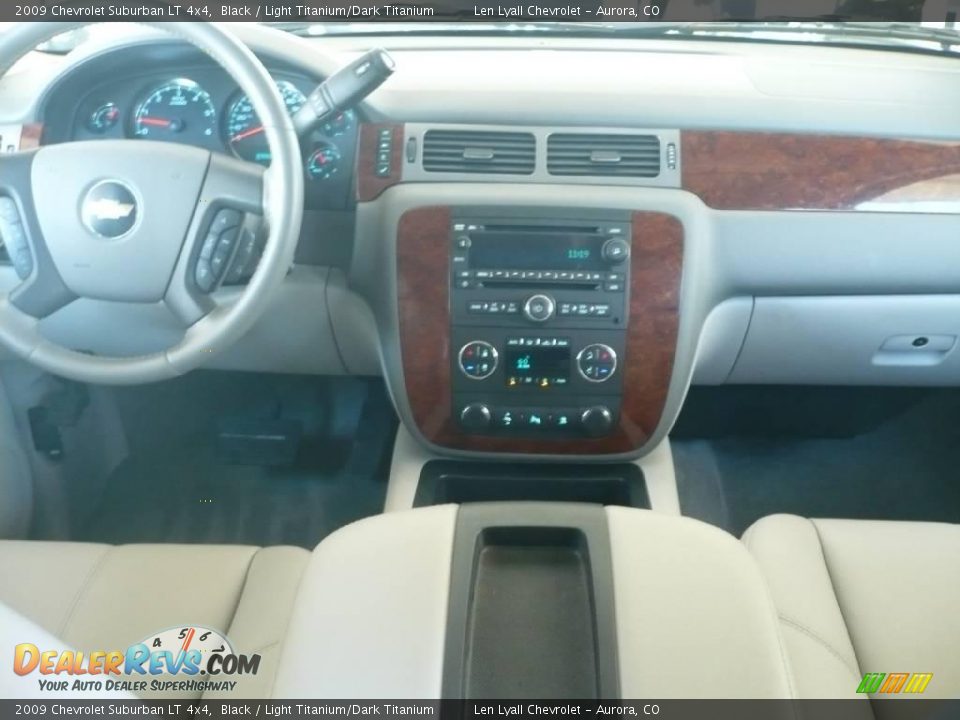 2009 Chevrolet Suburban LT 4x4 Black / Light Titanium/Dark Titanium Photo #19