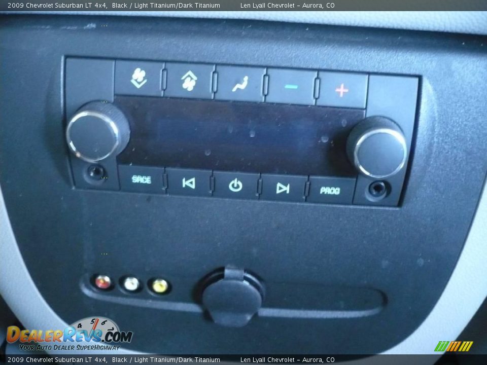 2009 Chevrolet Suburban LT 4x4 Black / Light Titanium/Dark Titanium Photo #24