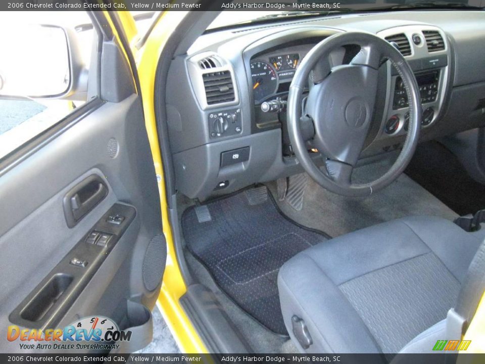 2006 Chevrolet Colorado Extended Cab Yellow / Medium Pewter Photo #11