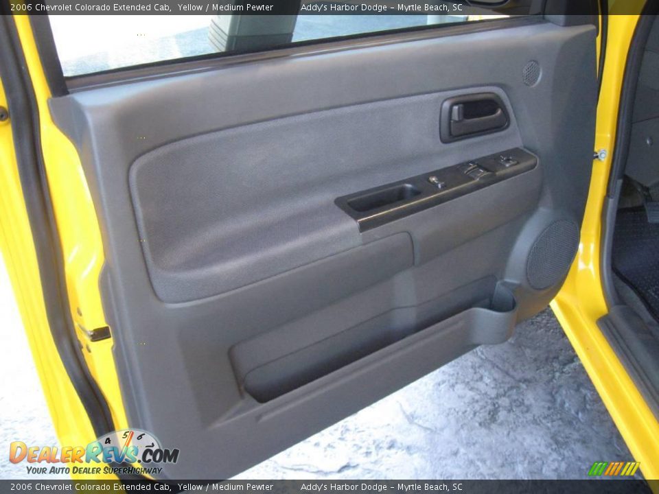 2006 Chevrolet Colorado Extended Cab Yellow / Medium Pewter Photo #14
