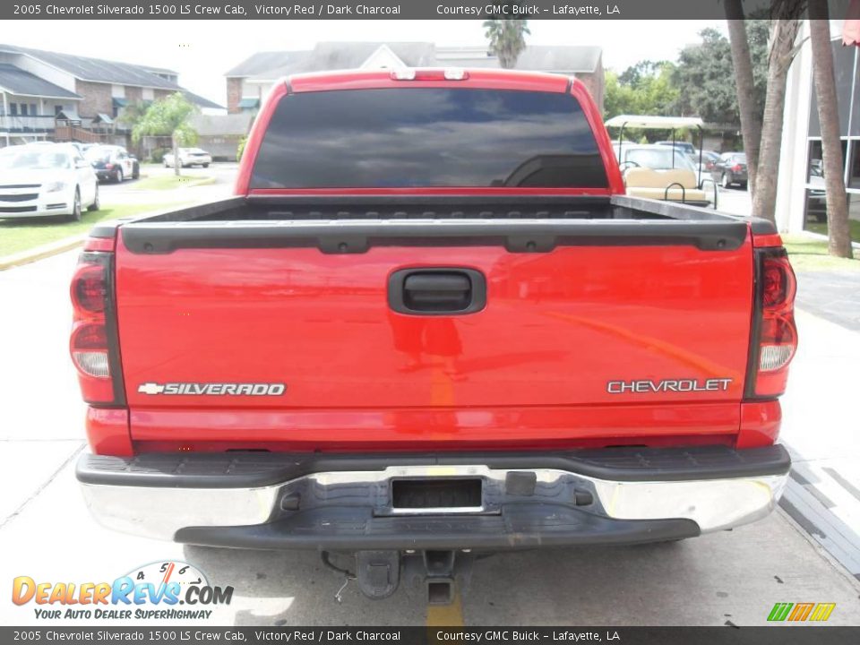 2005 Chevrolet Silverado 1500 LS Crew Cab Victory Red / Dark Charcoal Photo #2