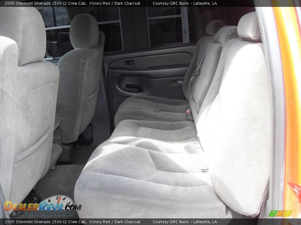 2005 Chevrolet Silverado 1500 LS Crew Cab Victory Red / Dark Charcoal Photo #12