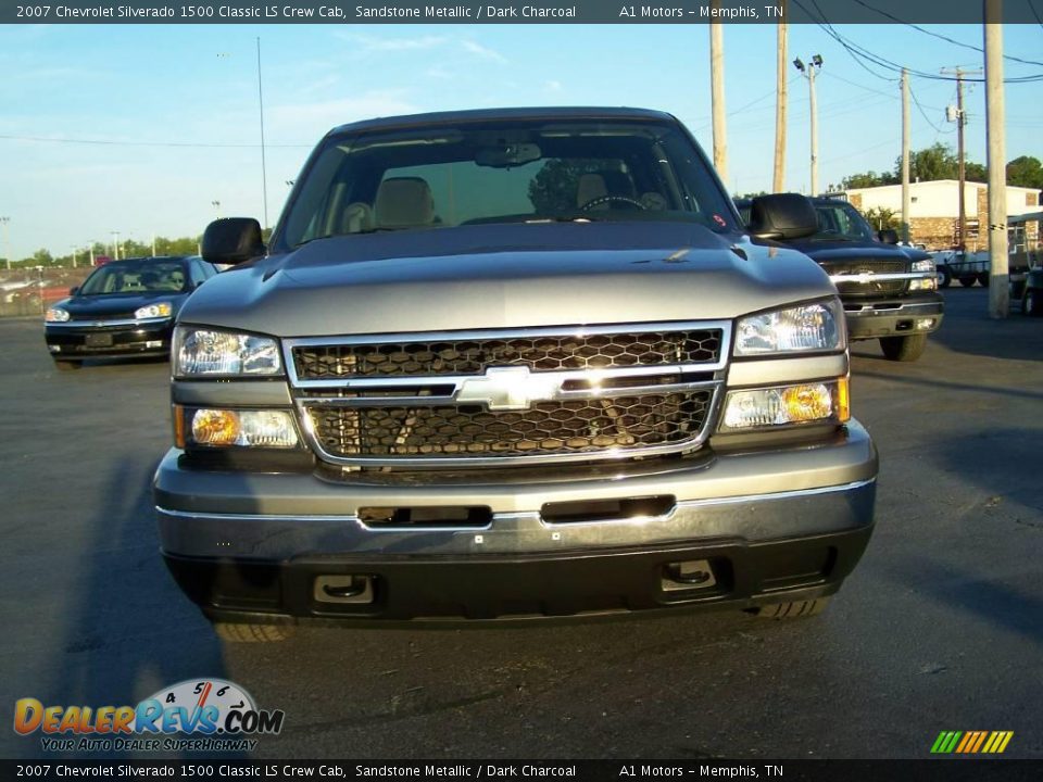 2007 Chevrolet Silverado 1500 Classic LS Crew Cab Sandstone Metallic / Dark Charcoal Photo #2