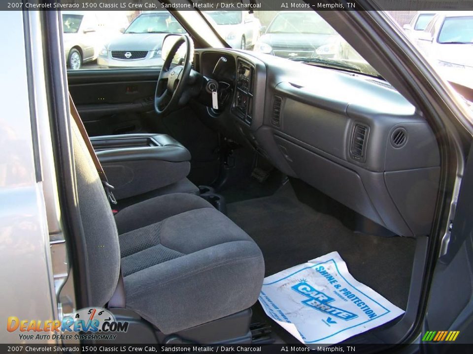 2007 Chevrolet Silverado 1500 Classic LS Crew Cab Sandstone Metallic / Dark Charcoal Photo #7