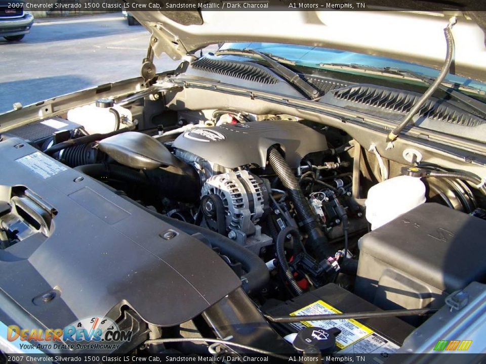 2007 Chevrolet Silverado 1500 Classic LS Crew Cab Sandstone Metallic / Dark Charcoal Photo #9