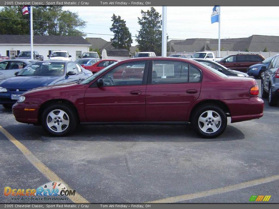 2005 Chevrolet Classic Sport Red Metallic / Gray Photo #2