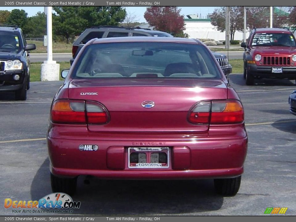 2005 Chevrolet Classic Sport Red Metallic / Gray Photo #4