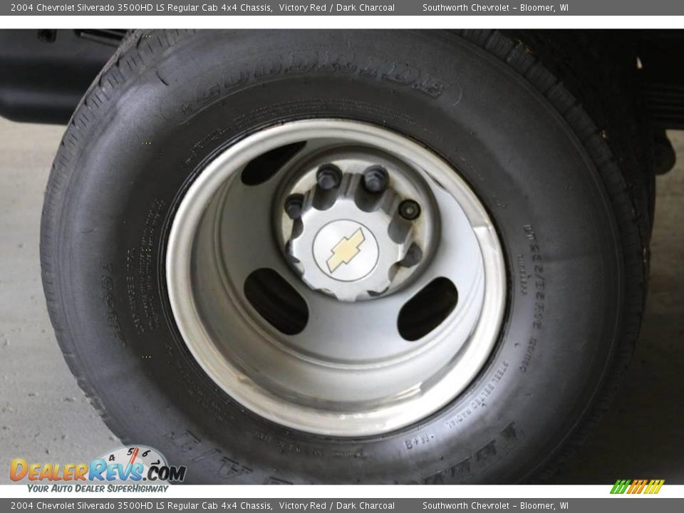 2004 Chevrolet Silverado 3500HD LS Regular Cab 4x4 Chassis Victory Red / Dark Charcoal Photo #10