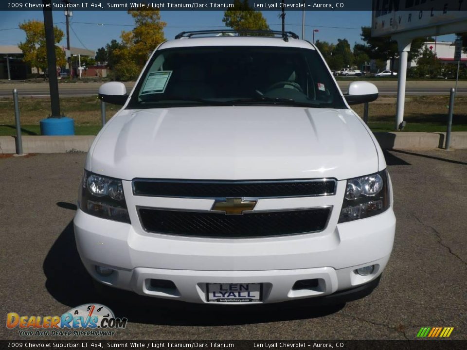 2009 Chevrolet Suburban LT 4x4 Summit White / Light Titanium/Dark Titanium Photo #2
