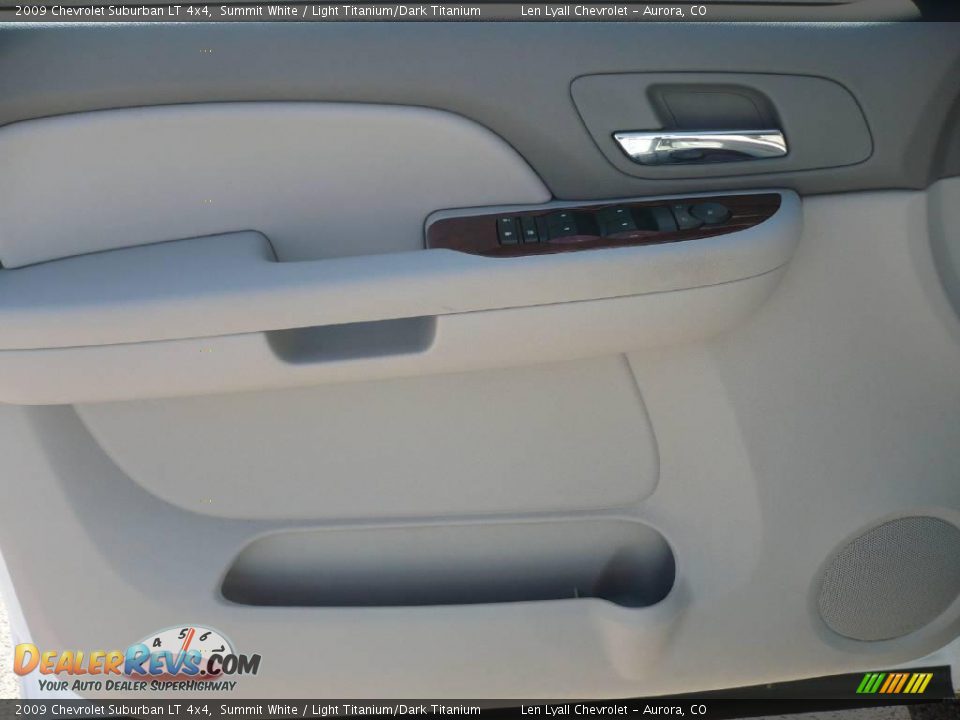 2009 Chevrolet Suburban LT 4x4 Summit White / Light Titanium/Dark Titanium Photo #7