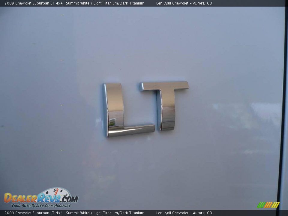 2009 Chevrolet Suburban LT 4x4 Summit White / Light Titanium/Dark Titanium Photo #15