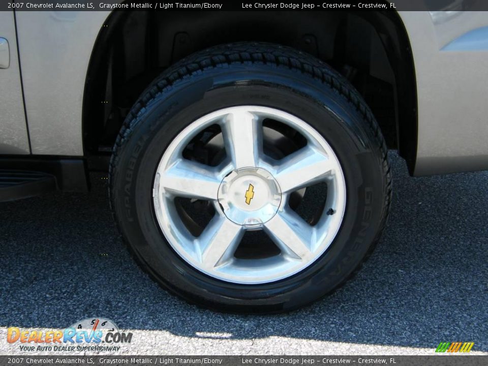 2007 Chevrolet Avalanche LS Graystone Metallic / Light Titanium/Ebony Photo #11