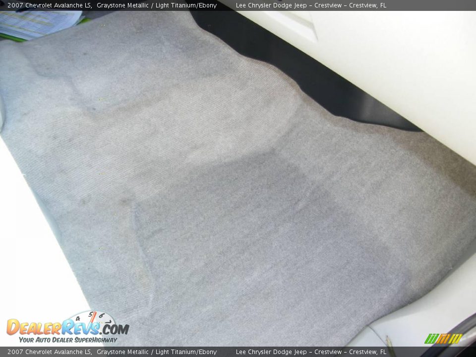 2007 Chevrolet Avalanche LS Graystone Metallic / Light Titanium/Ebony Photo #27