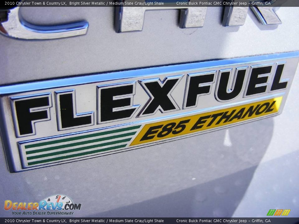 2010 Chrysler Town & Country LX Bright Silver Metallic / Medium Slate Gray/Light Shale Photo #10