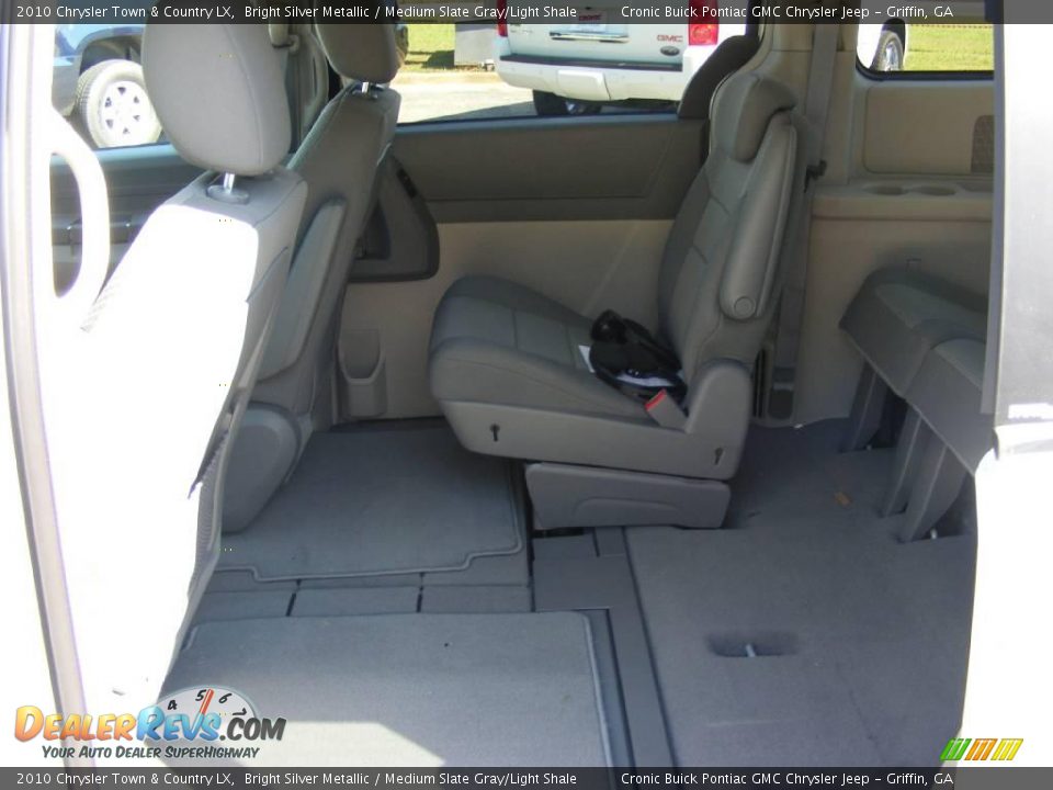2010 Chrysler Town & Country LX Bright Silver Metallic / Medium Slate Gray/Light Shale Photo #13