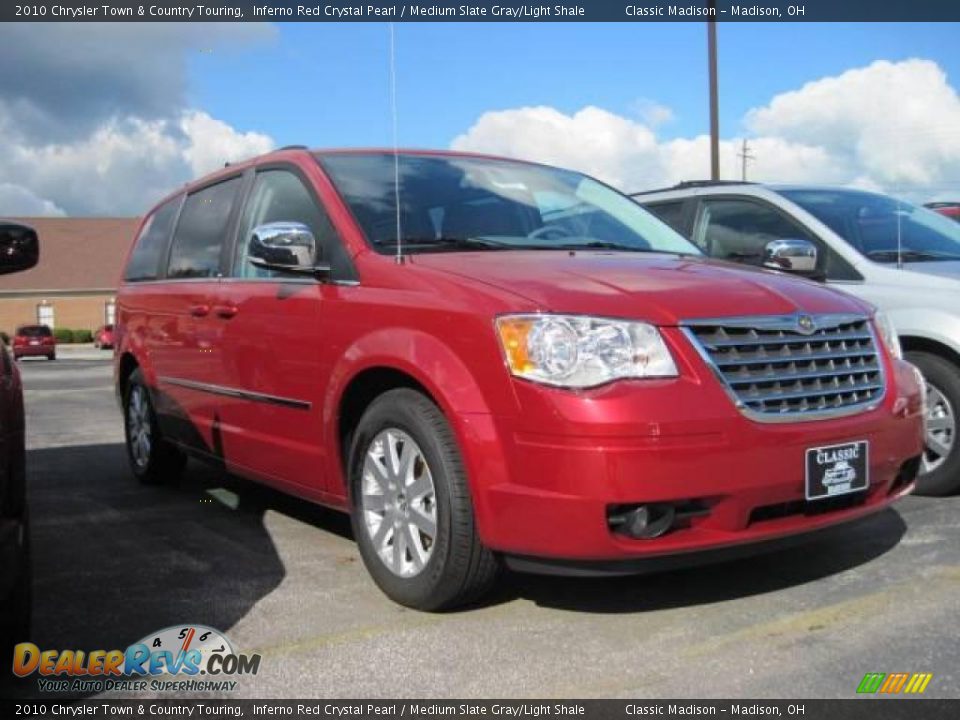2010 Chrysler Town & Country Touring Inferno Red Crystal Pearl / Medium Slate Gray/Light Shale Photo #3