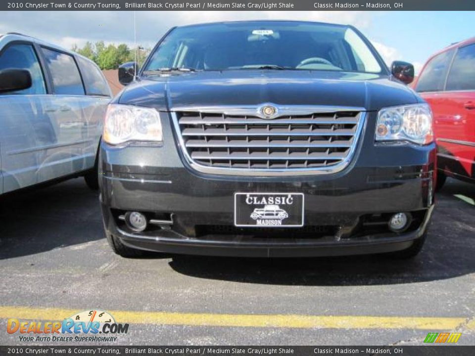 2010 Chrysler Town & Country Touring Brilliant Black Crystal Pearl / Medium Slate Gray/Light Shale Photo #2