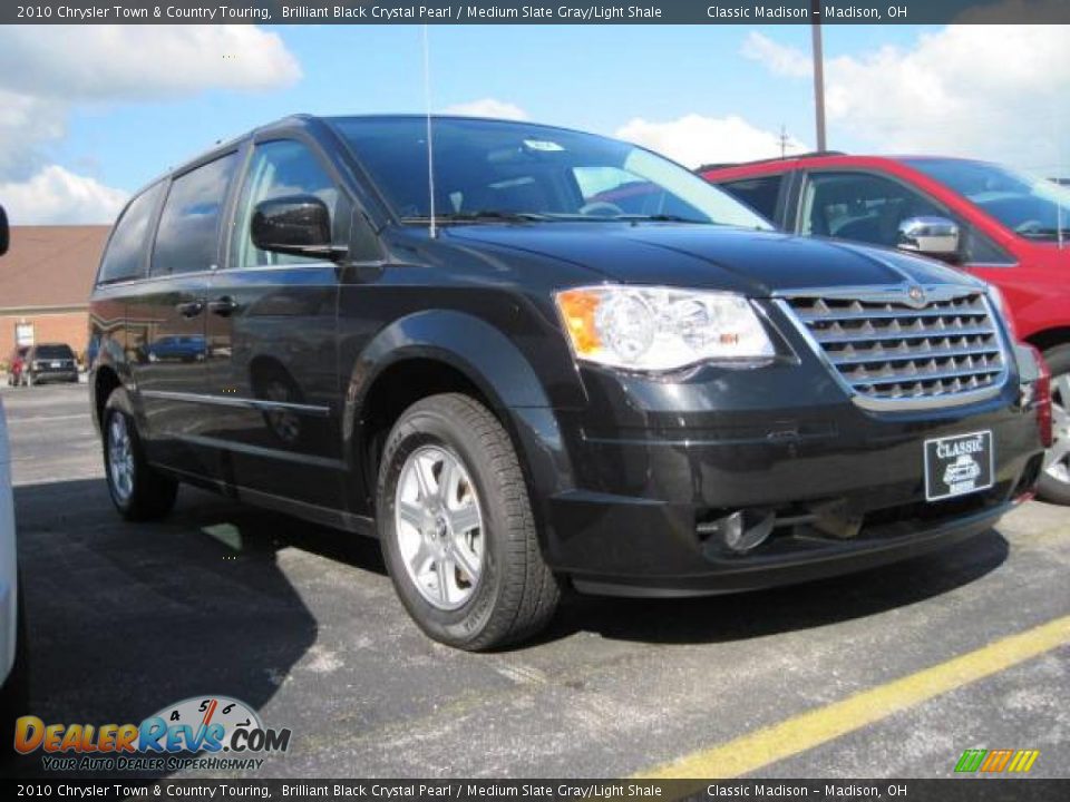 2010 Chrysler Town & Country Touring Brilliant Black Crystal Pearl / Medium Slate Gray/Light Shale Photo #3