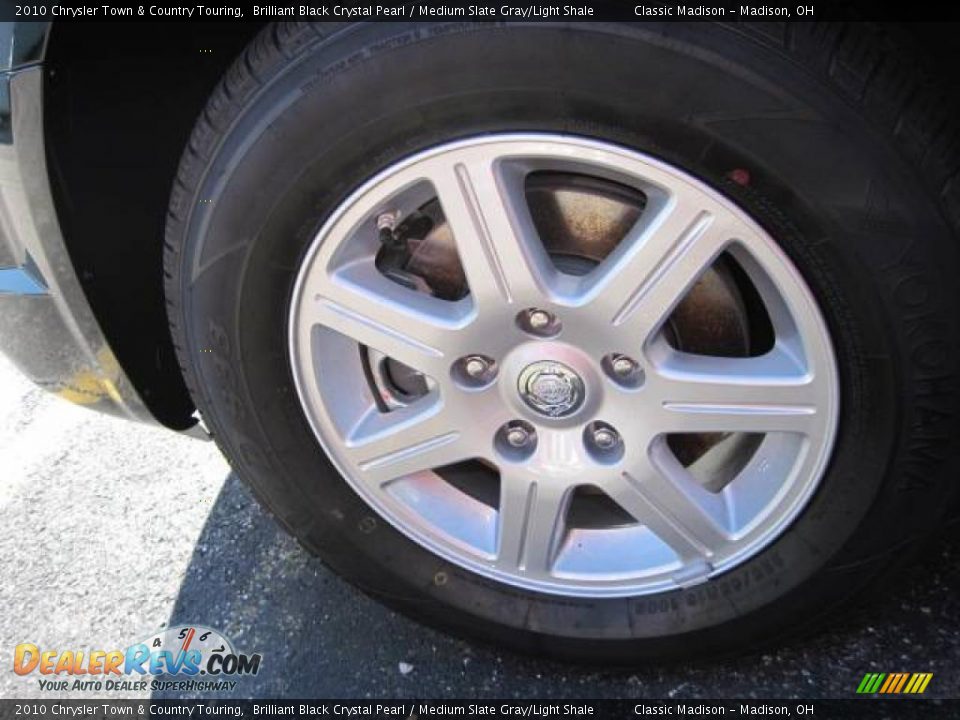 2010 Chrysler Town & Country Touring Brilliant Black Crystal Pearl / Medium Slate Gray/Light Shale Photo #5
