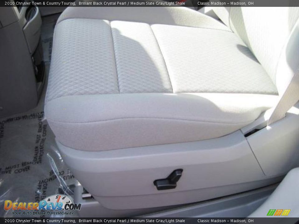 2010 Chrysler Town & Country Touring Brilliant Black Crystal Pearl / Medium Slate Gray/Light Shale Photo #7