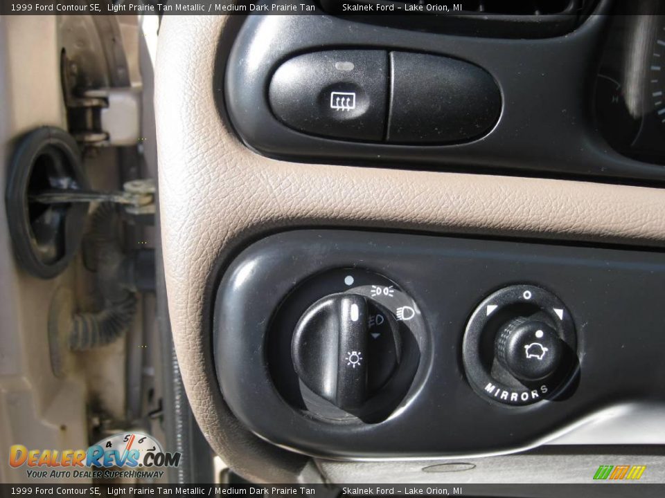 1999 Ford Contour SE Light Prairie Tan Metallic / Medium Dark Prairie Tan Photo #26