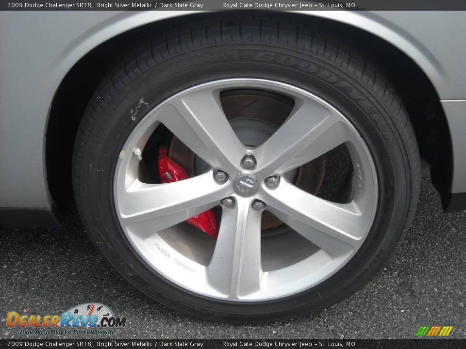 2009 Dodge Challenger SRT8 Bright Silver Metallic / Dark Slate Gray Photo #10