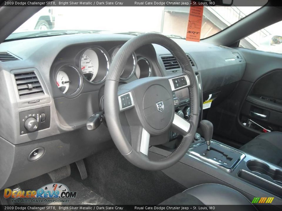 2009 Dodge Challenger SRT8 Bright Silver Metallic / Dark Slate Gray Photo #28