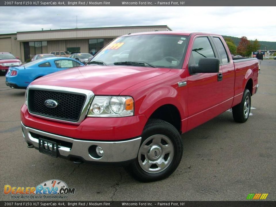 2007 Ford F150 XLT SuperCab 4x4 Bright Red / Medium Flint Photo #1