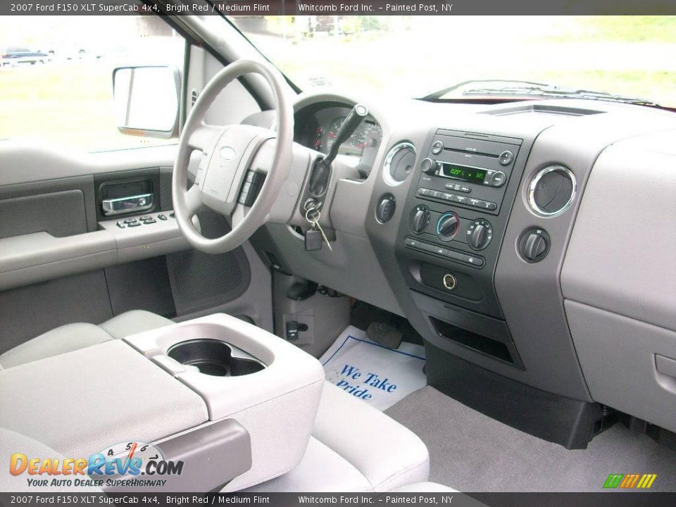 2007 Ford F150 XLT SuperCab 4x4 Bright Red / Medium Flint Photo #8