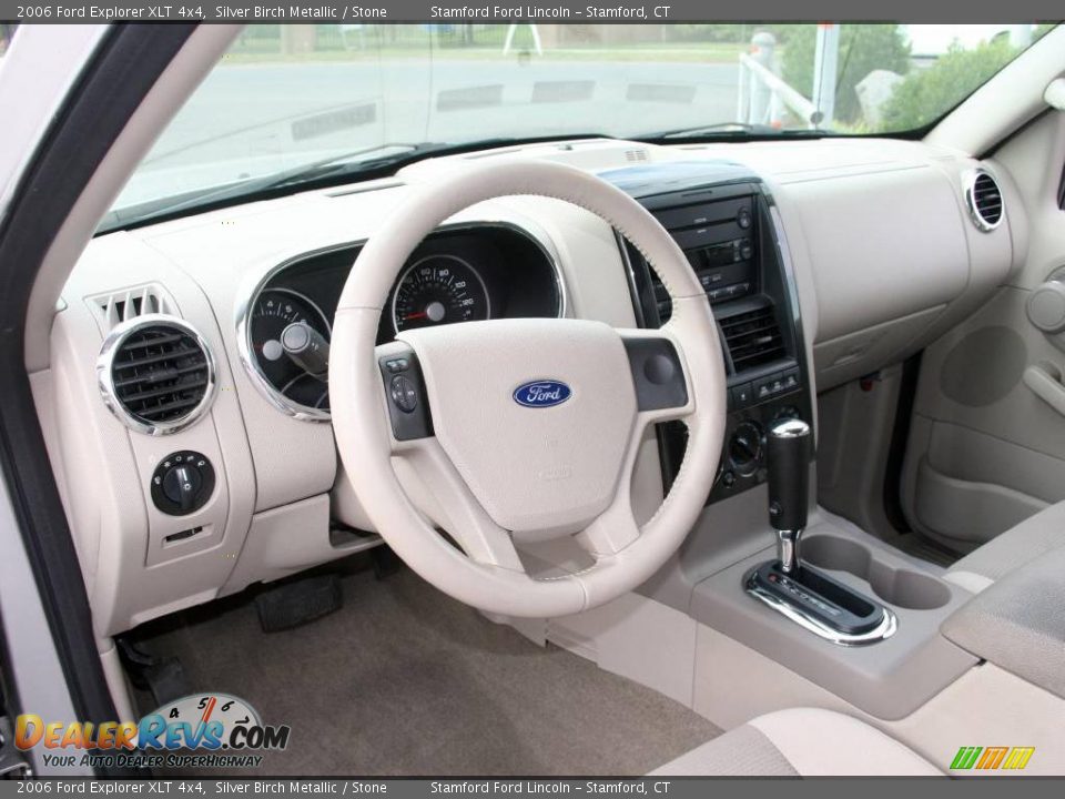 2006 Ford Explorer XLT 4x4 Silver Birch Metallic / Stone Photo #2