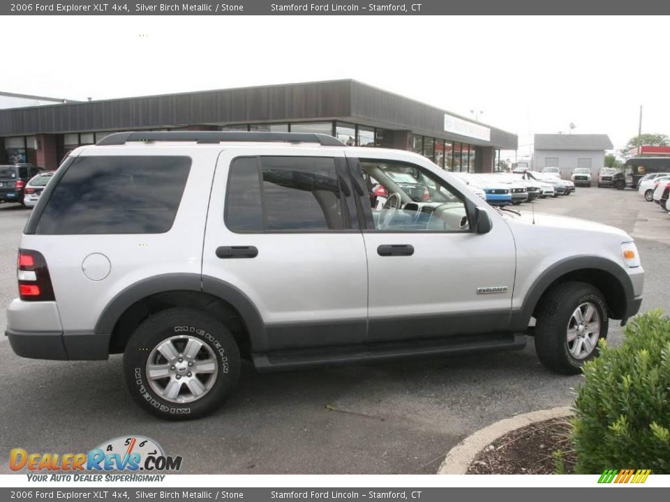 2006 Ford Explorer XLT 4x4 Silver Birch Metallic / Stone Photo #4