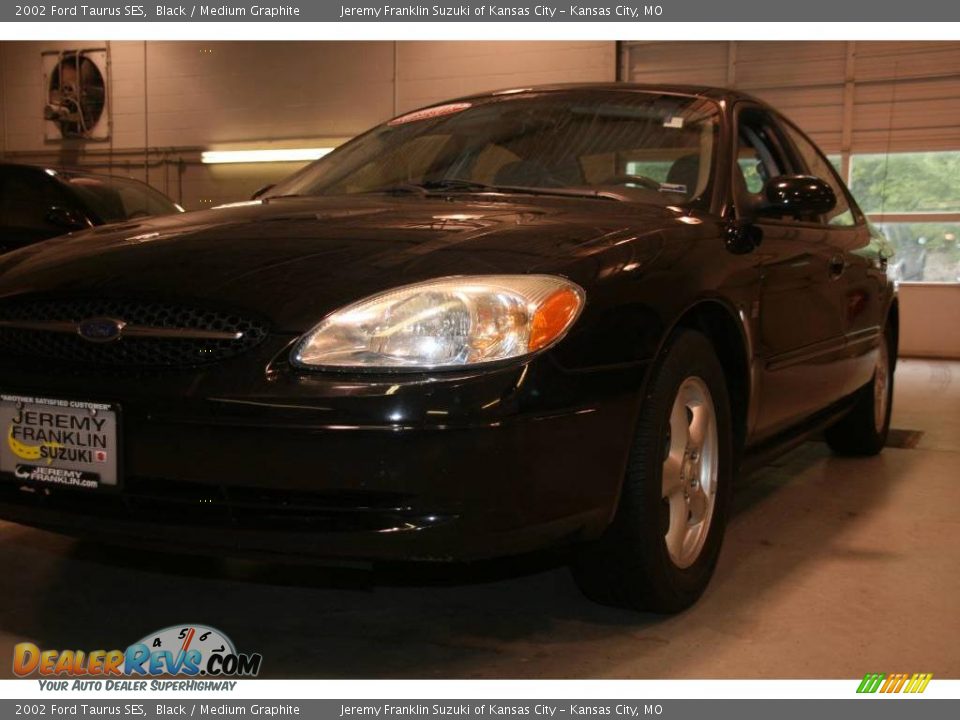 2002 Ford Taurus SES Black / Medium Graphite Photo #3