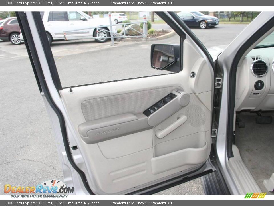 2006 Ford Explorer XLT 4x4 Silver Birch Metallic / Stone Photo #12