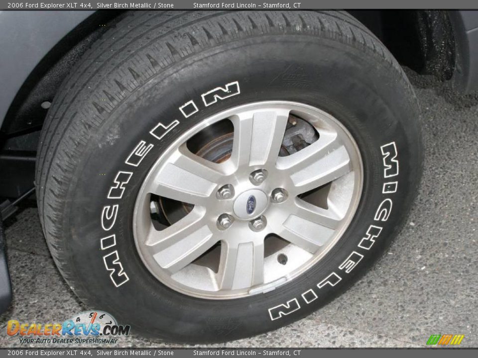 2006 Ford Explorer XLT 4x4 Silver Birch Metallic / Stone Photo #15