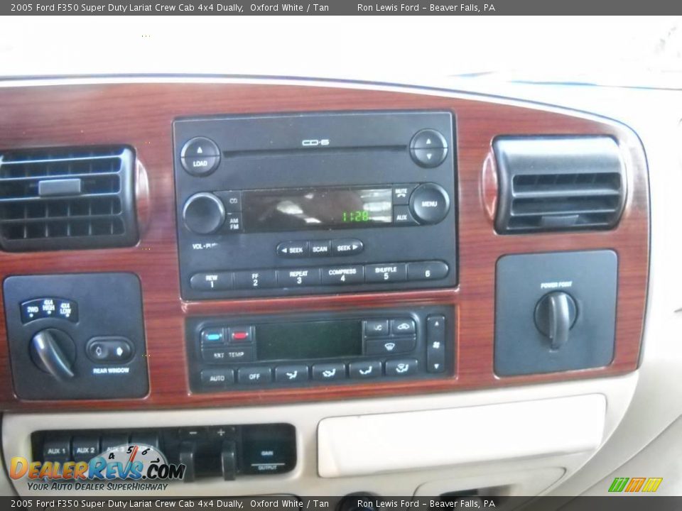 2005 Ford F350 Super Duty Lariat Crew Cab 4x4 Dually Oxford White / Tan Photo #22