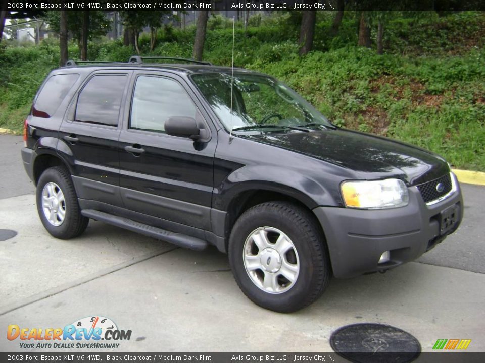 2003 Ford Escape XLT V6 4WD Black Clearcoat / Medium Dark Flint Photo #3