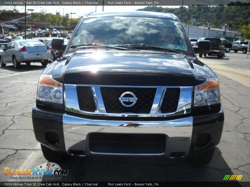 2009 Nissan Titan SE Crew Cab 4x4 Galaxy Black / Charcoal Photo #19