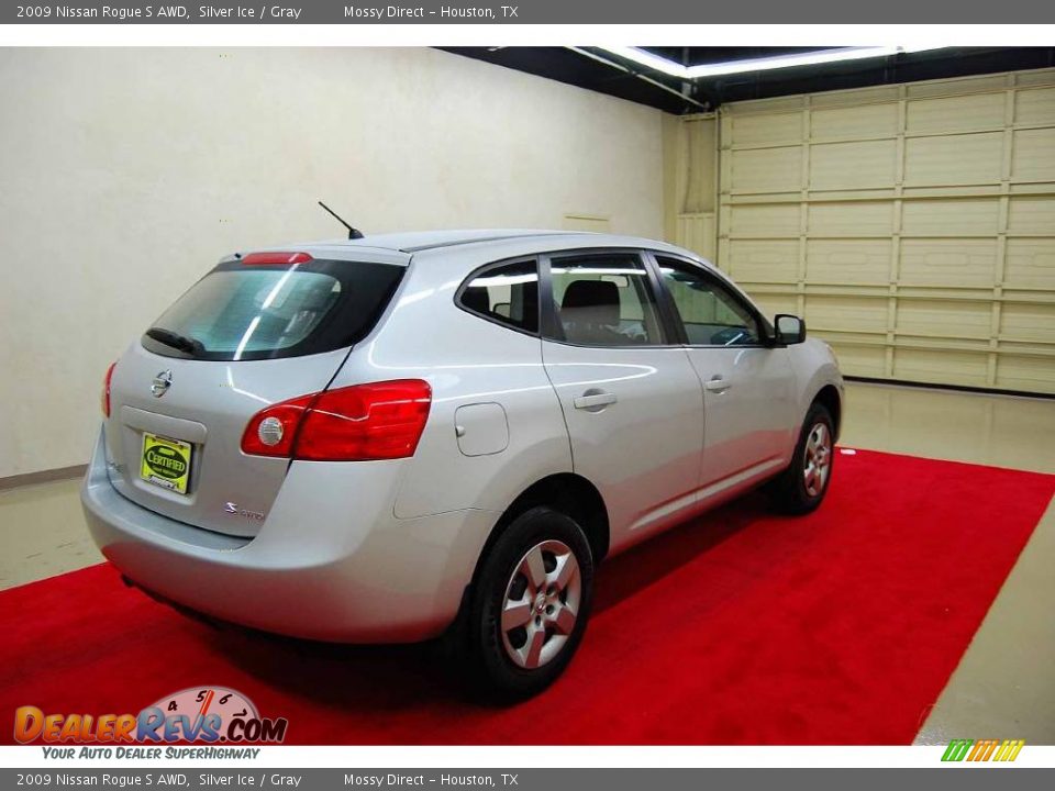2009 Nissan Rogue S AWD Silver Ice / Gray Photo #6