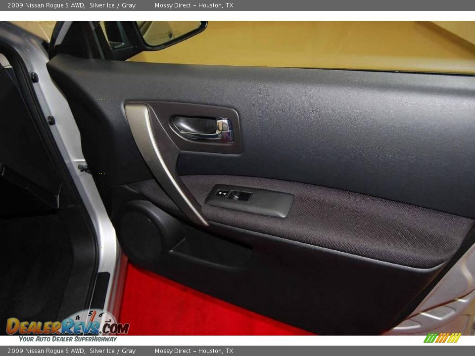 2009 Nissan Rogue S AWD Silver Ice / Gray Photo #23