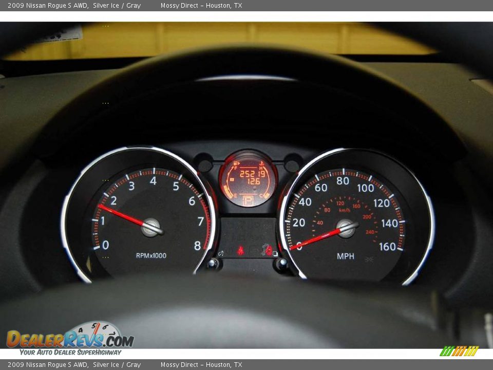 2009 Nissan Rogue S AWD Silver Ice / Gray Photo #29