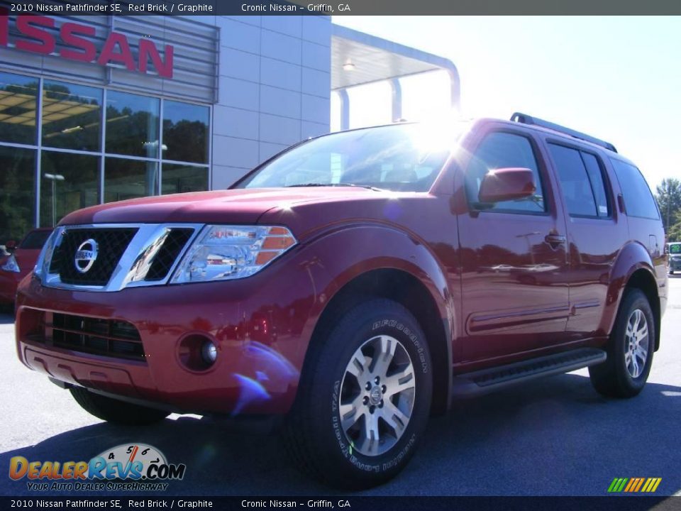 2010 Nissan Pathfinder SE Red Brick / Graphite Photo #2